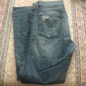 Men’s destroyed light wash slim jean